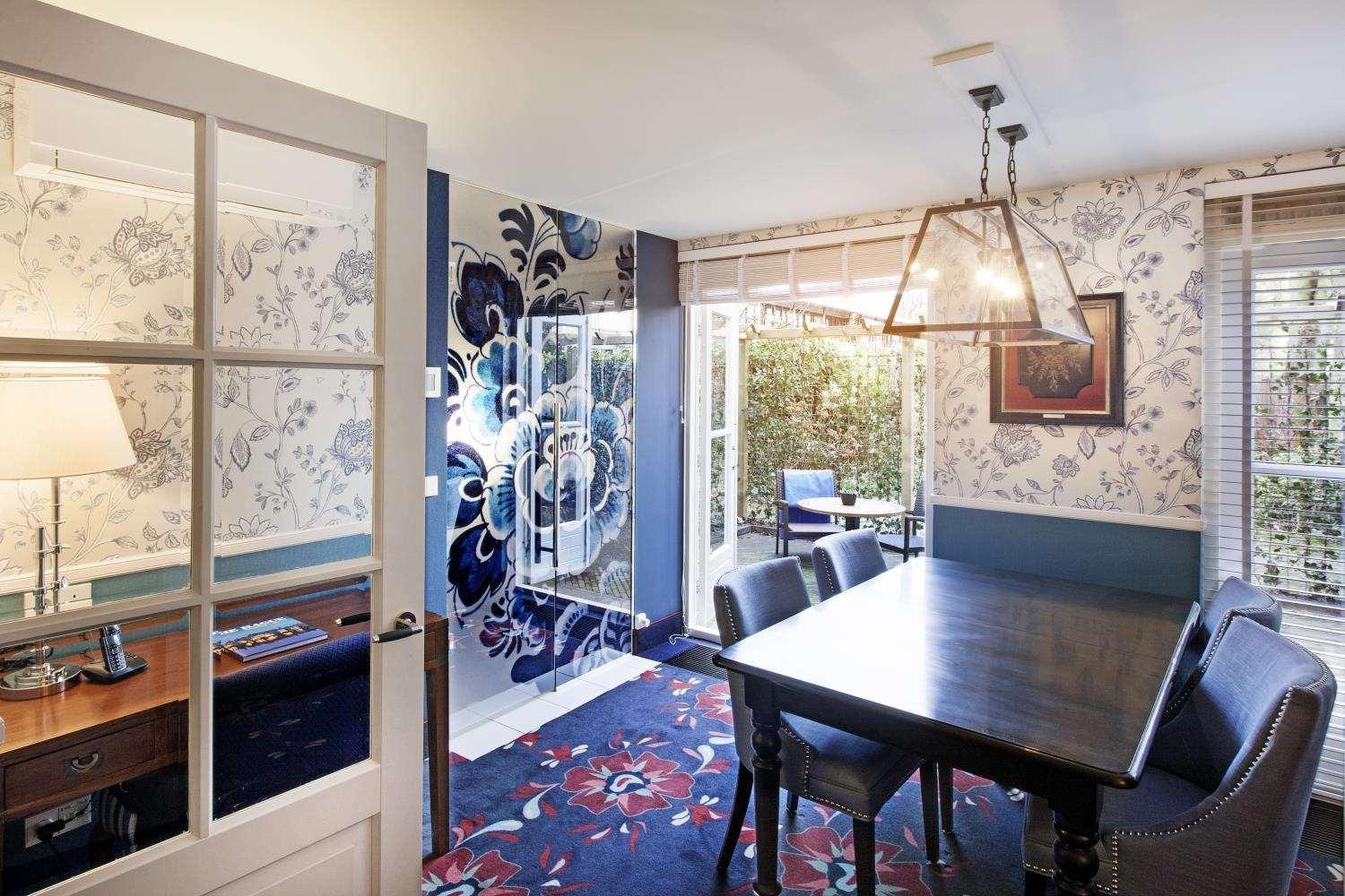 Hotel Carlton Ambassador 4*