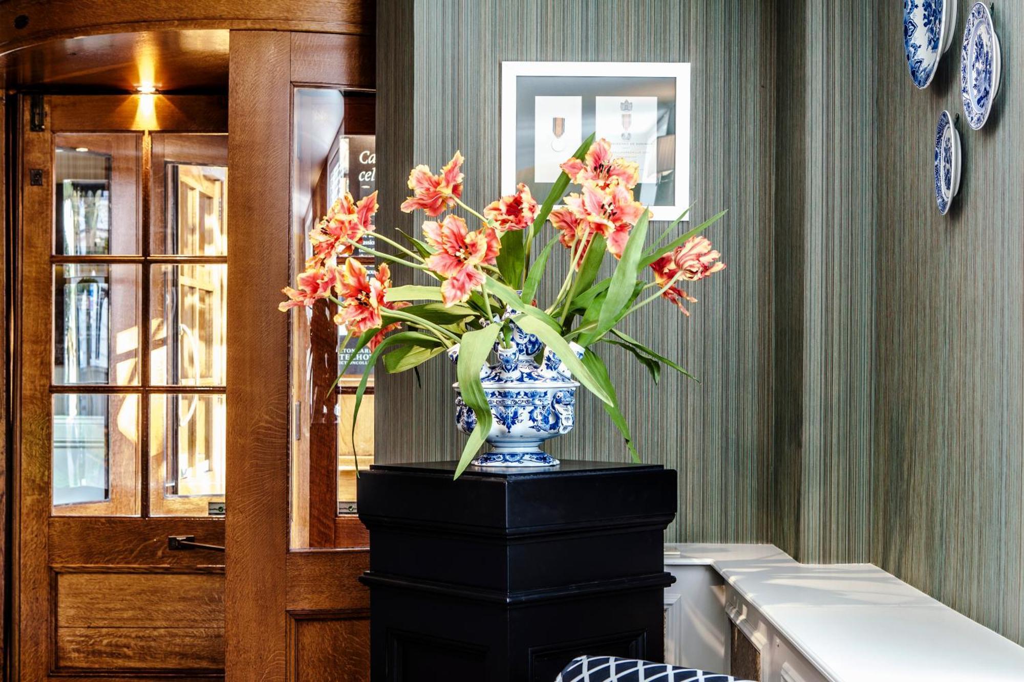 Carlton Ambassador 4*