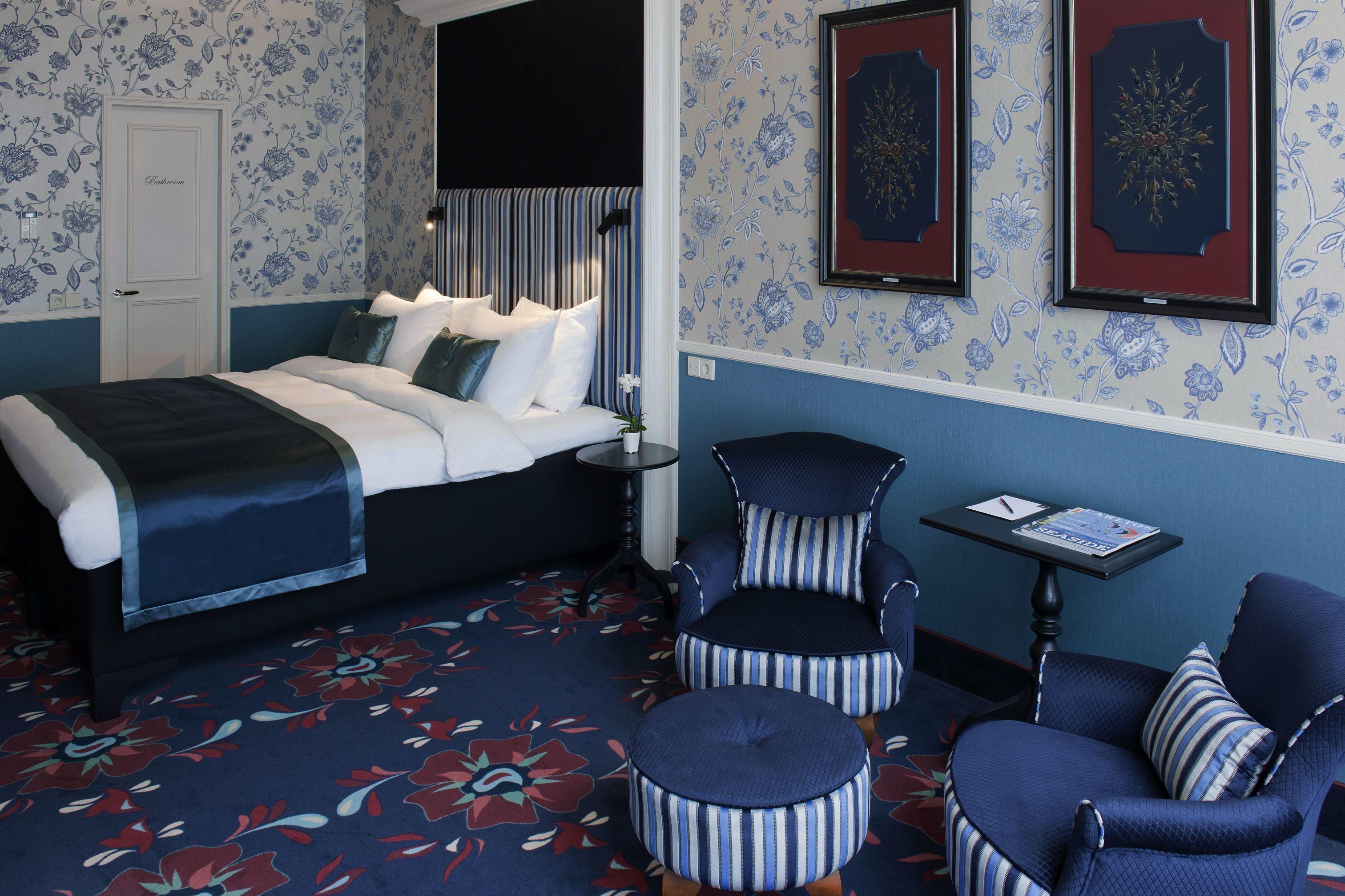 Carlton Ambassador 4*