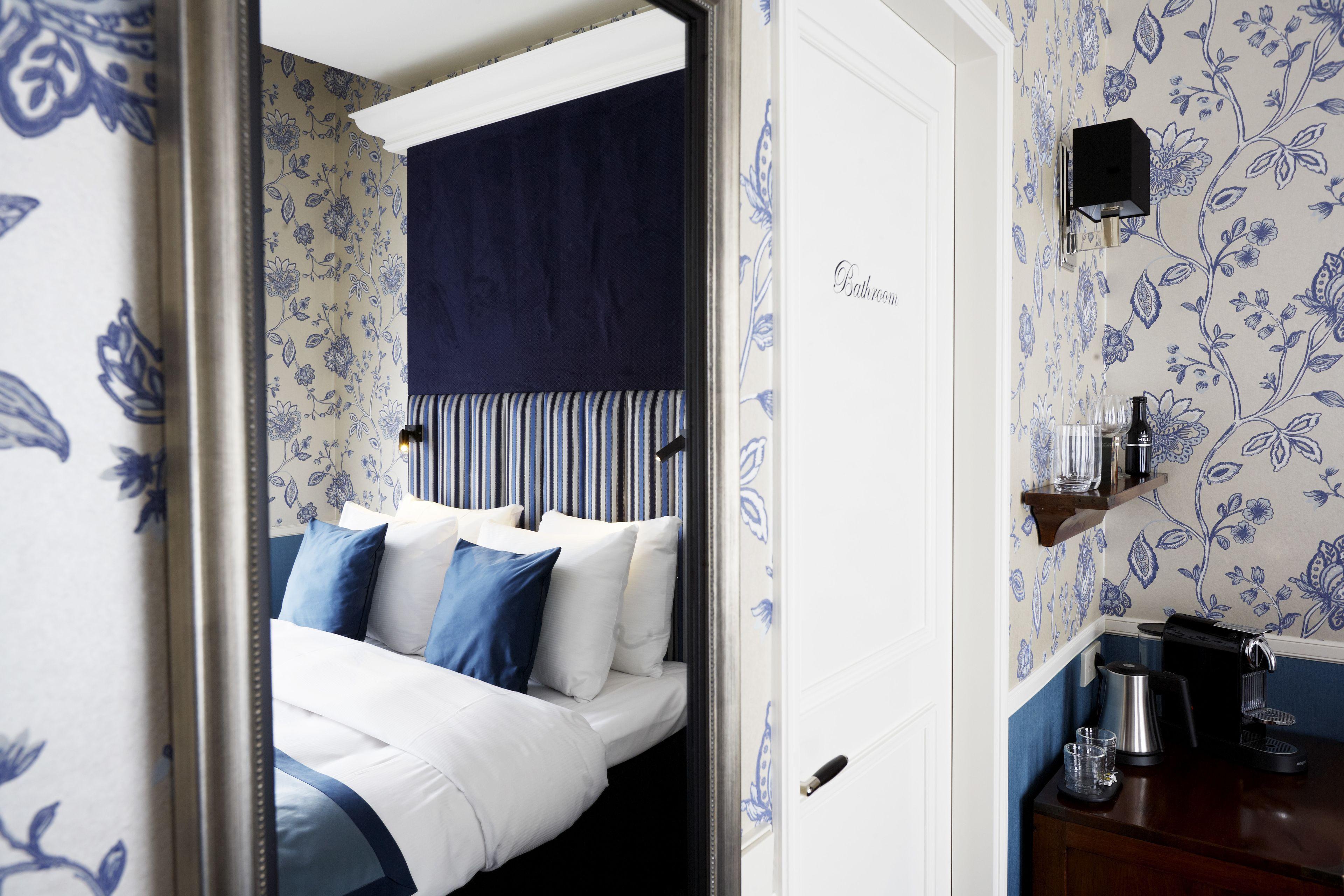 Hotel Carlton Ambassador