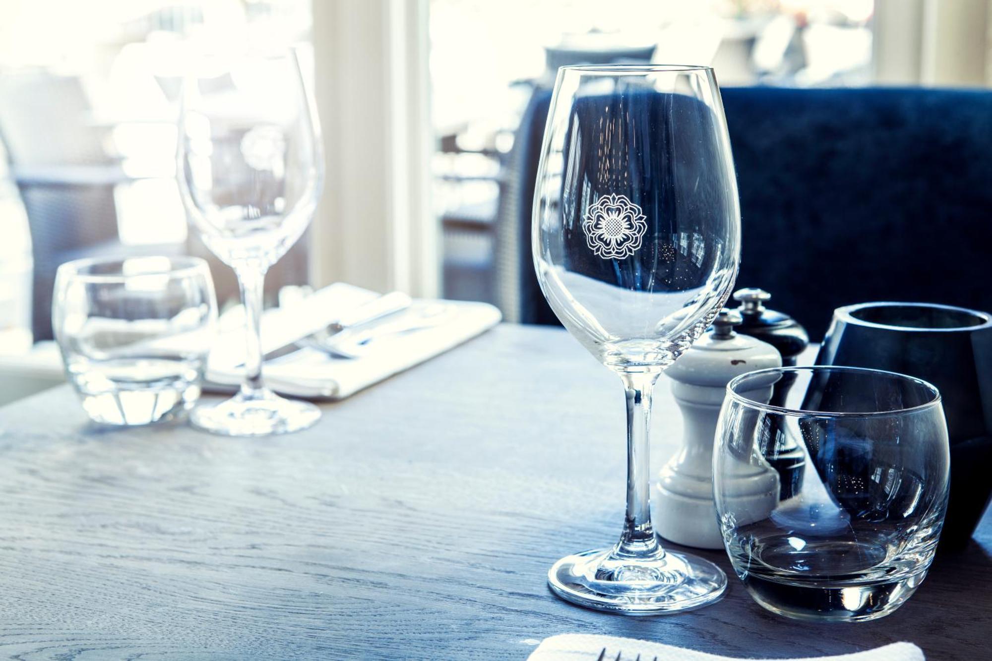 Carlton Ambassador Hotel 4*