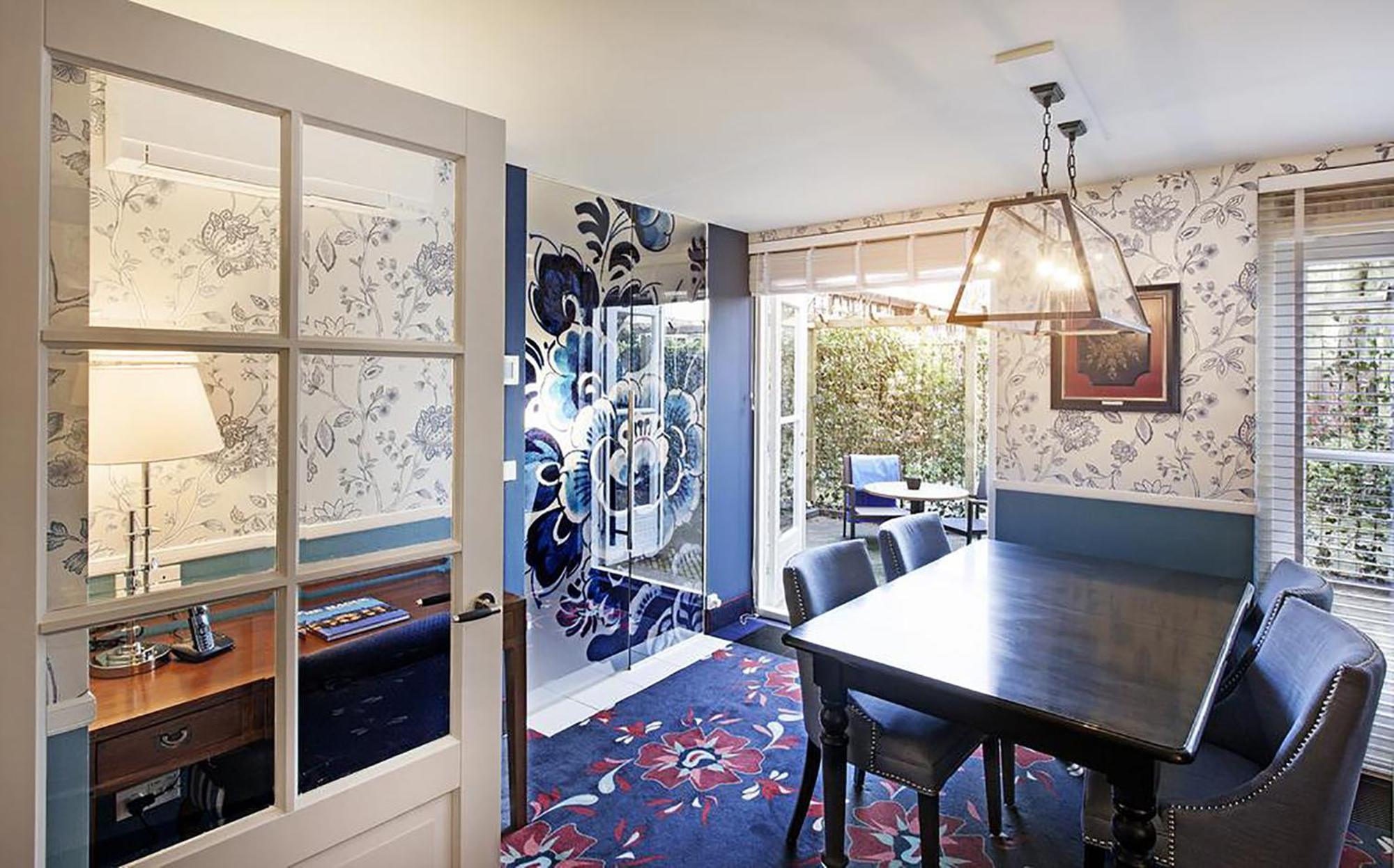 Carlton Ambassador 4*