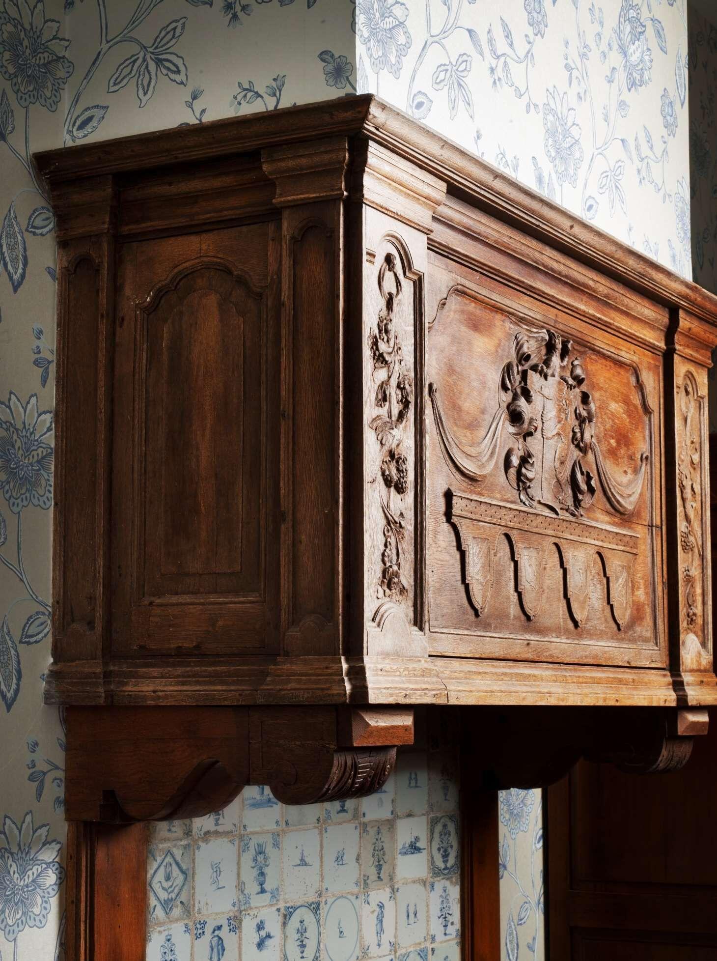 Carlton Ambassador Hotel 4*