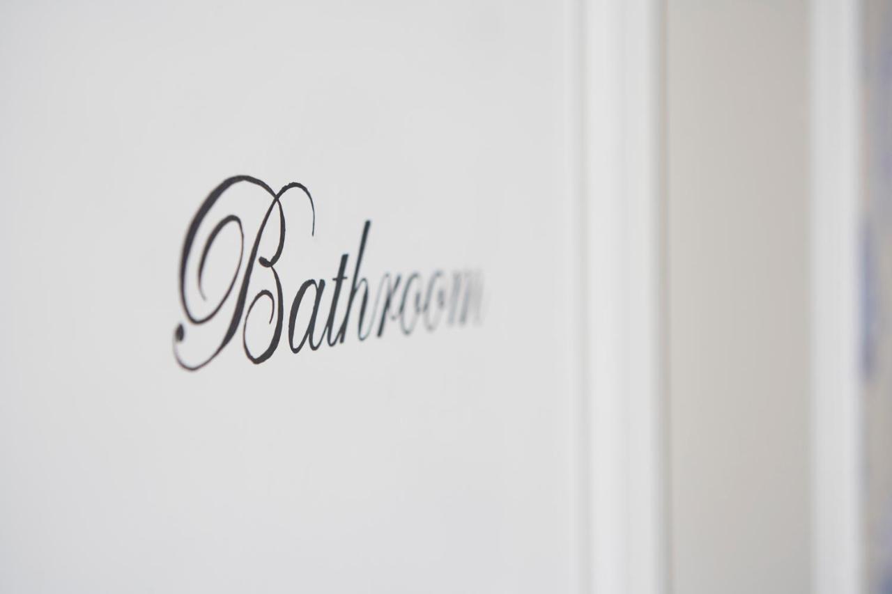 Carlton Ambassador Hotel 4*